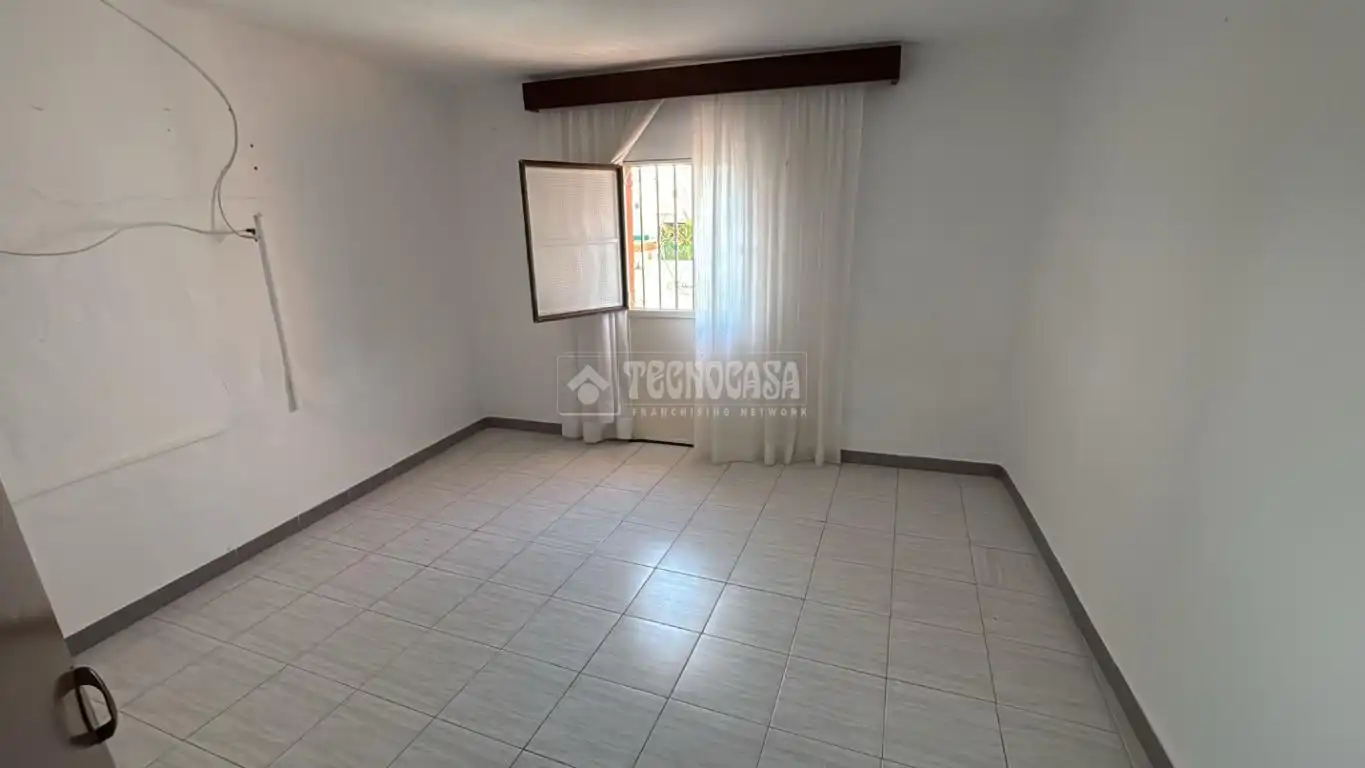Casa adosada en venda a Centro