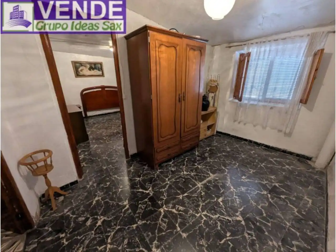 Detached homes for sale in Sax