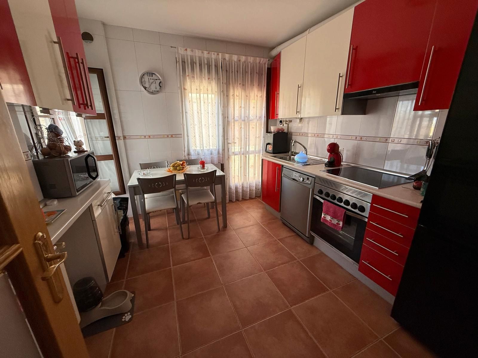 Kitchen of House or chalet for sale in La Torre de Esteban Hambrán  with Air Conditioner and Heating