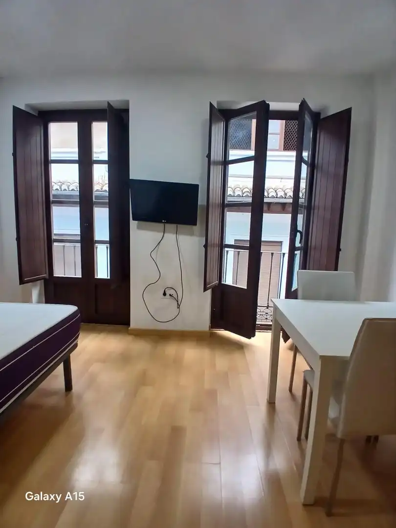 Fotografía del inmueble reportado: 500 €/mes — Granada, Granada