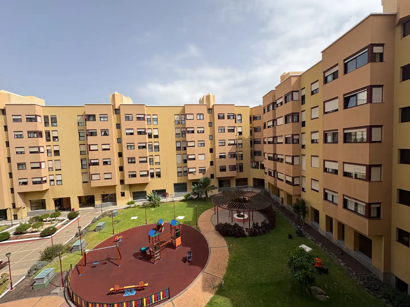 Exterior view of Flat for rent in Ciudad Alta