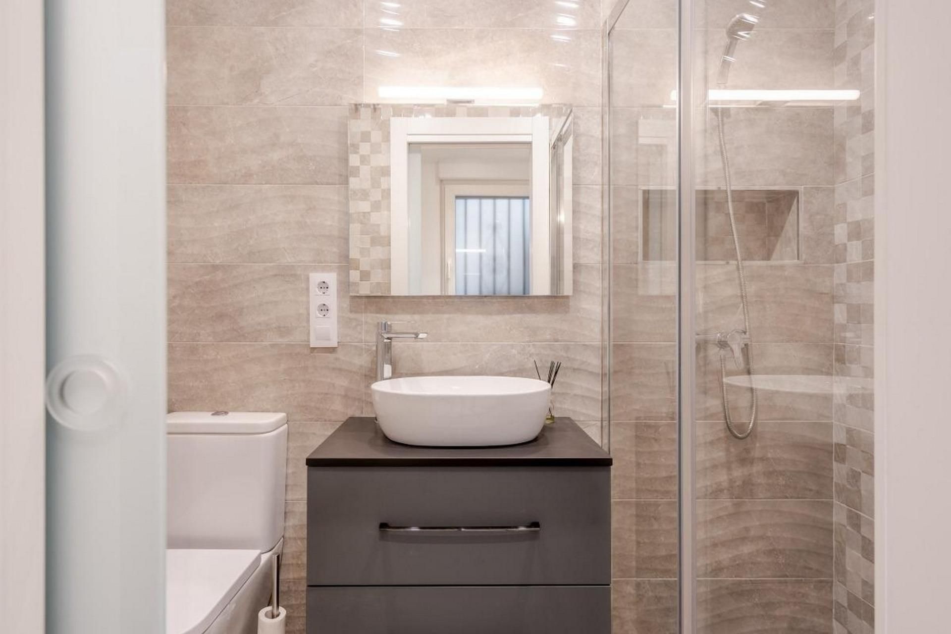 Bathroom of Apartment to rent in Granollers  with Air Conditioner