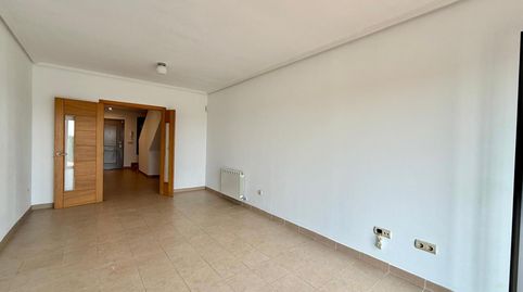 Photo 2 of Single-family semi-detached for sale in Sabinares del Arlanza, Aldeamayor de San Martín, Valladolid