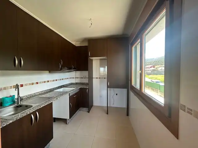 Cocina de Piso de alquiler en Barreiros con Calefacción, Parquet y Terraza