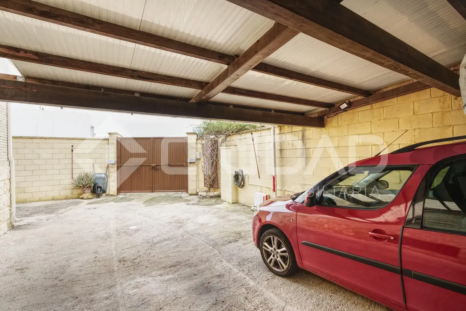 Aparcament de Casa o xalet en venda en Castilleja de la Cuesta amb Aire condicionat, Jardí privat i Terrassa