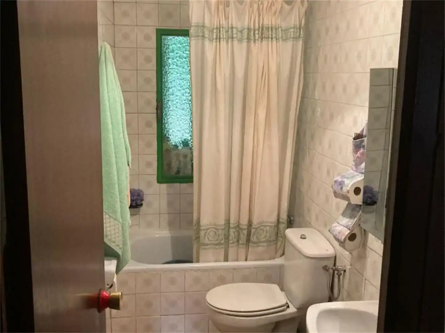 Bany de Casa o xalet en venda en Serranillos amb Jardí privat, Traster i Balcó