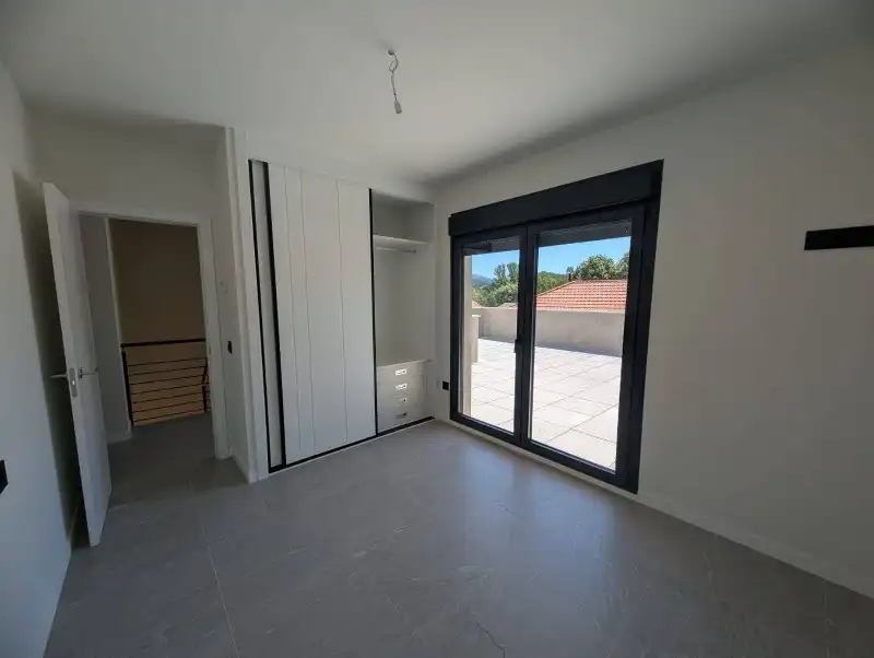 Habitación de Casa adosada en venta en El Espinar con Calefacción y Terraza