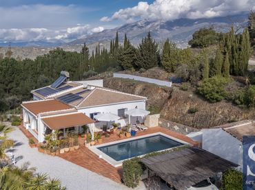 Casa en venda a Cómpeta