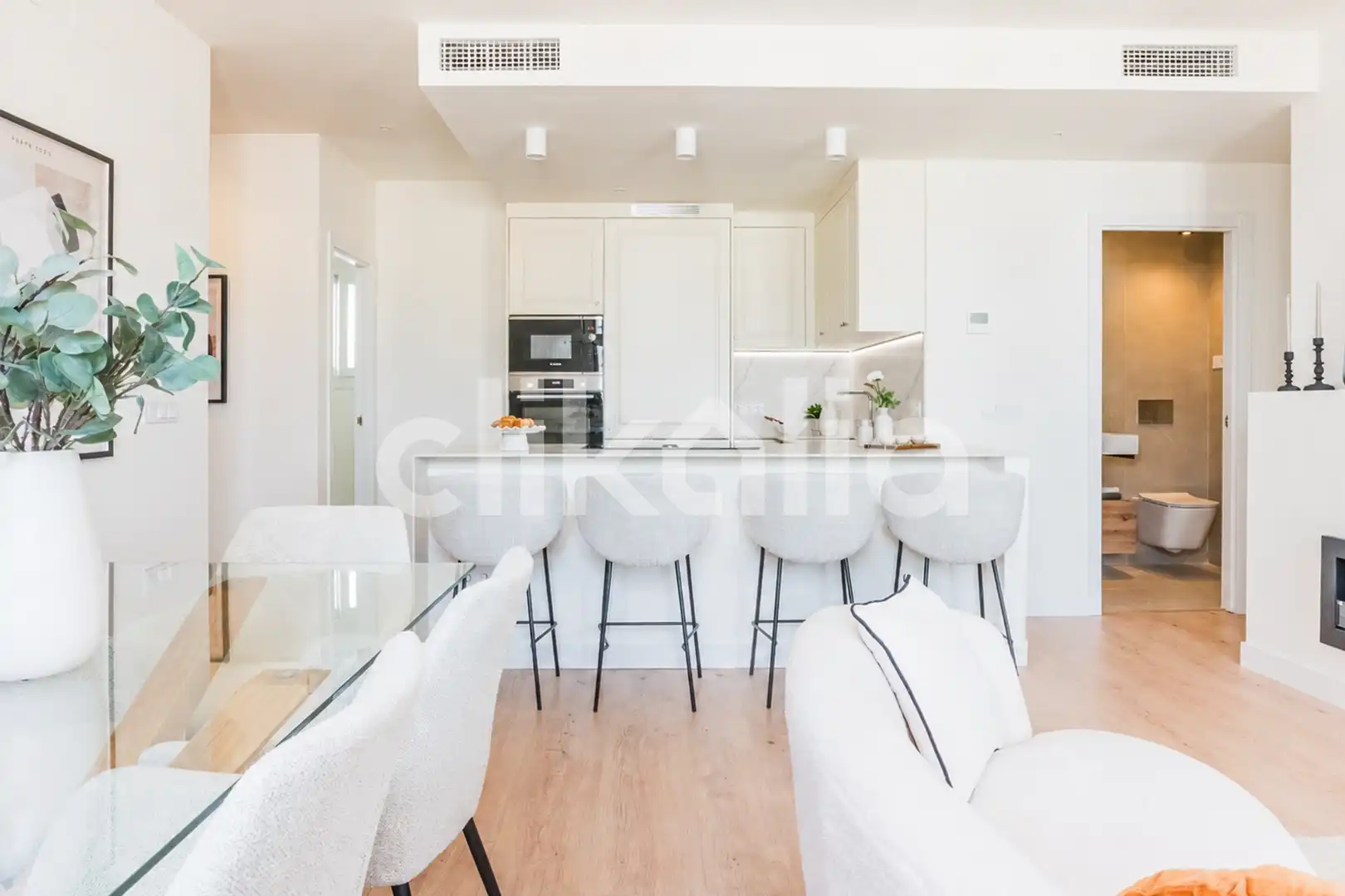 Cocina de Piso en venta en Sevilla con Aire acondicionado