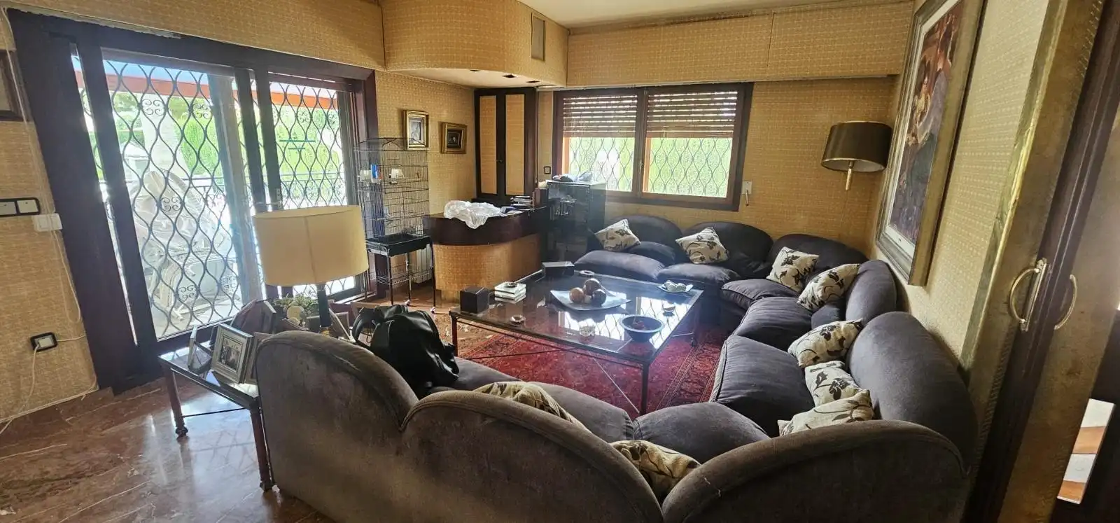Sala d'estar de Casa o xalet en venda en Mutxamel amb Jardí privat, Piscina i Moblat