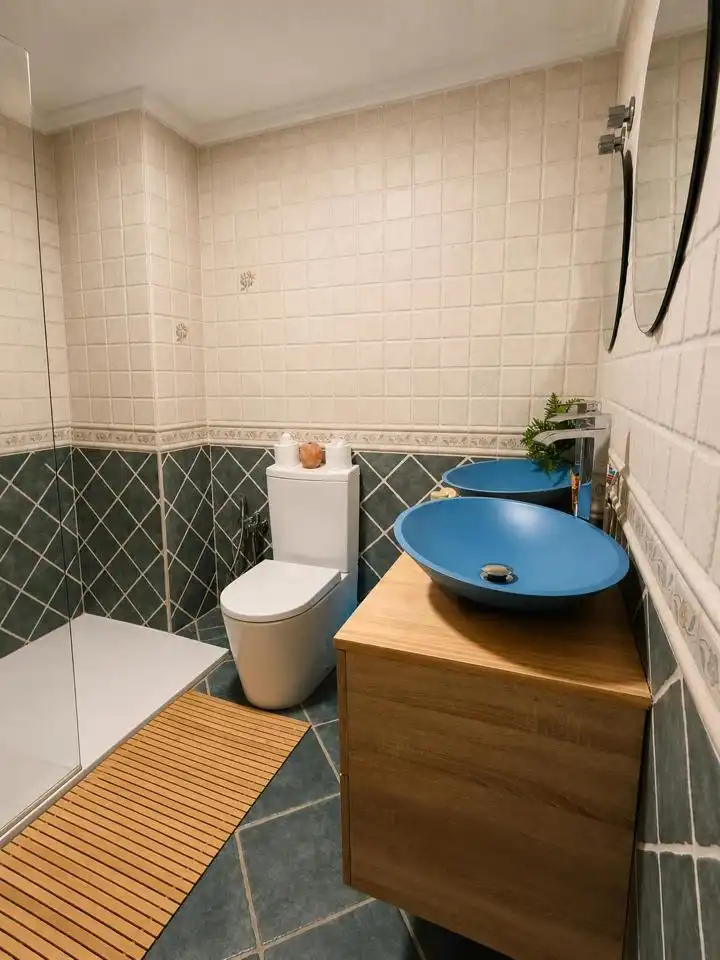 Bany de Pis de lloguer en San Bartolomé de Tirajana amb Aire condicionat, Parquet i Moblat