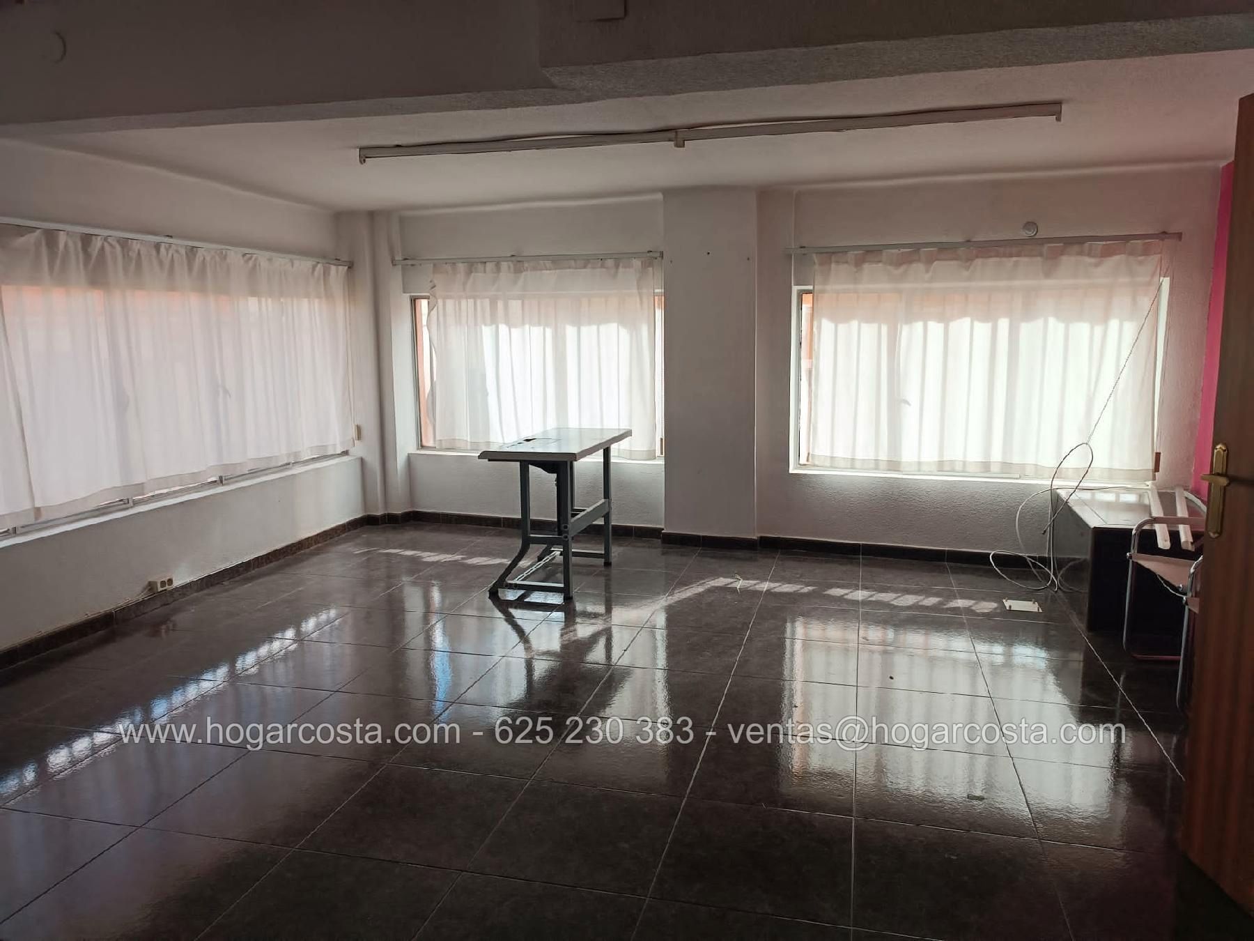 Premises for sale in Villena