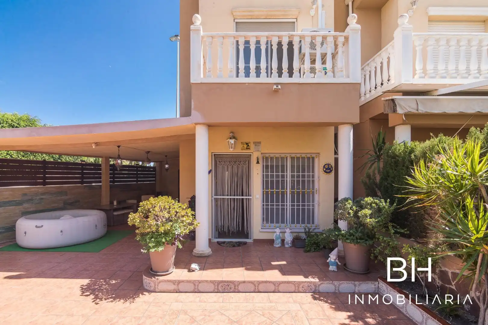 Exterior view of Detached homes for sale in Elche / Elx  with Air Conditioner, Heating and Private garden