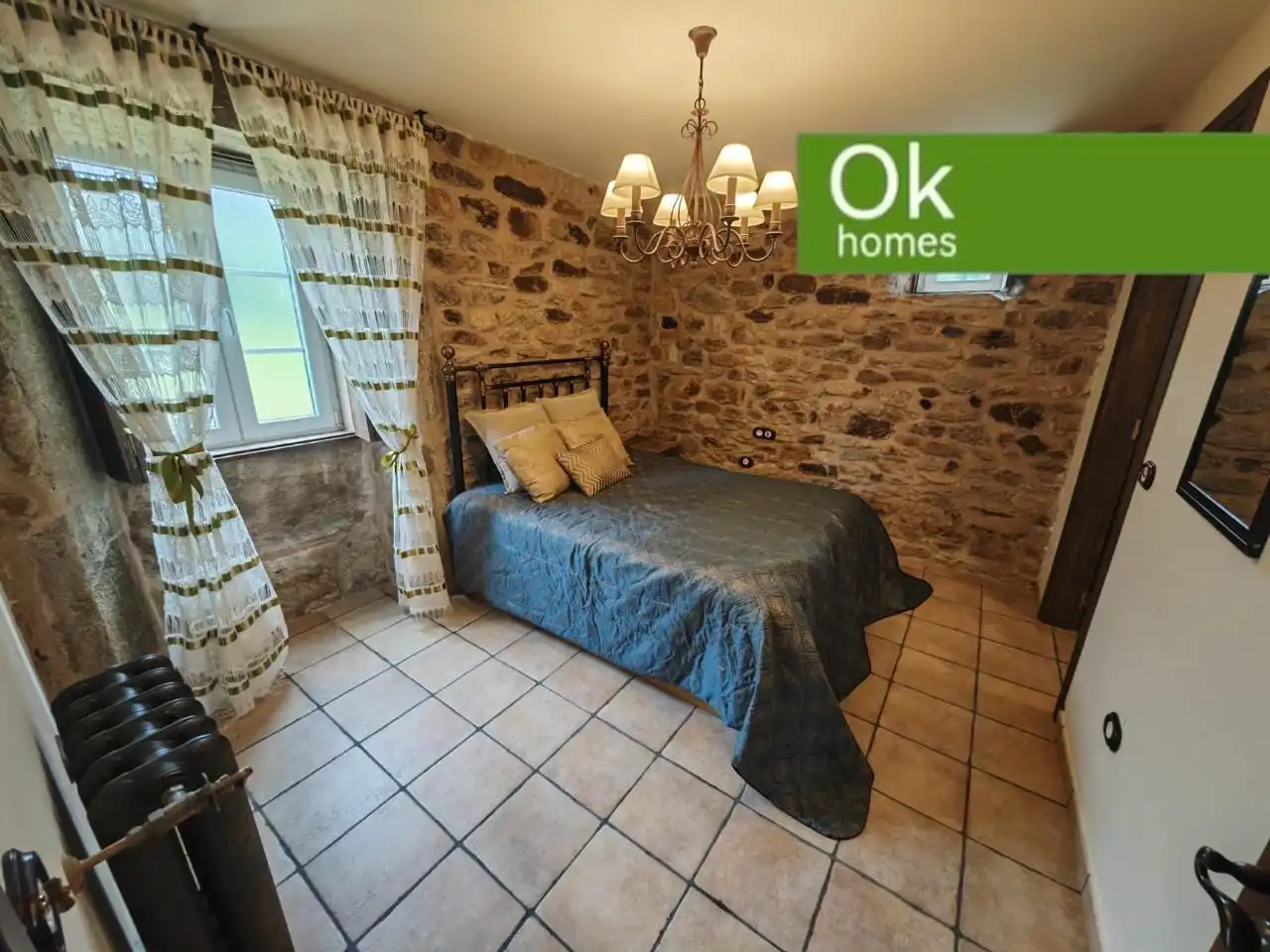 Schlafzimmer von Country house zum Verkauf in Sobrado (A Coruña) mit Heizung, Privatgarten und Parkett