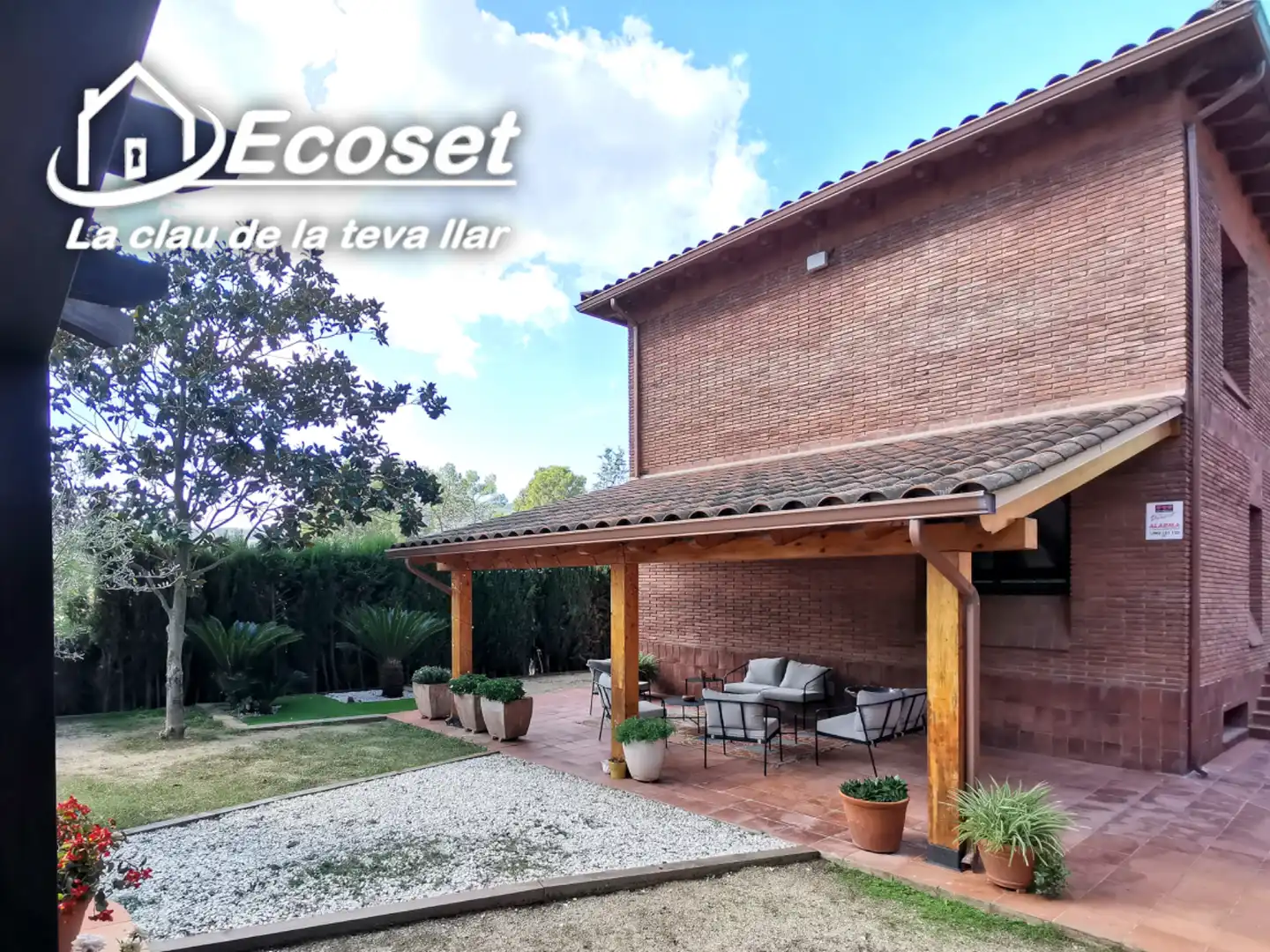 Terrace of Houses for sale in Corbera de Llobregat  with Heating, Private garden and Parquet flooring