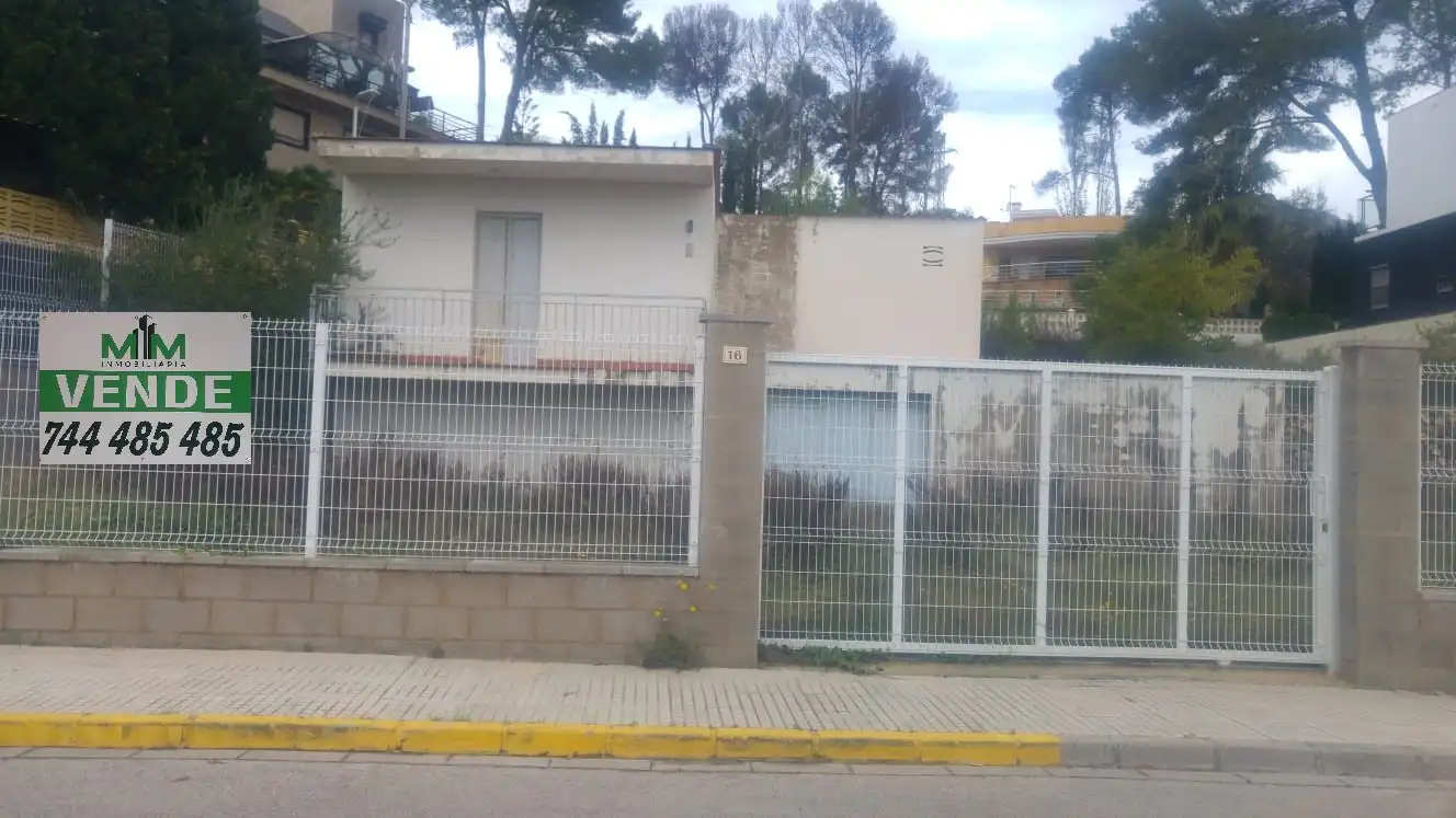 Terreno residencial en venta en Carrer de l'Alborcer 16, imagen 2