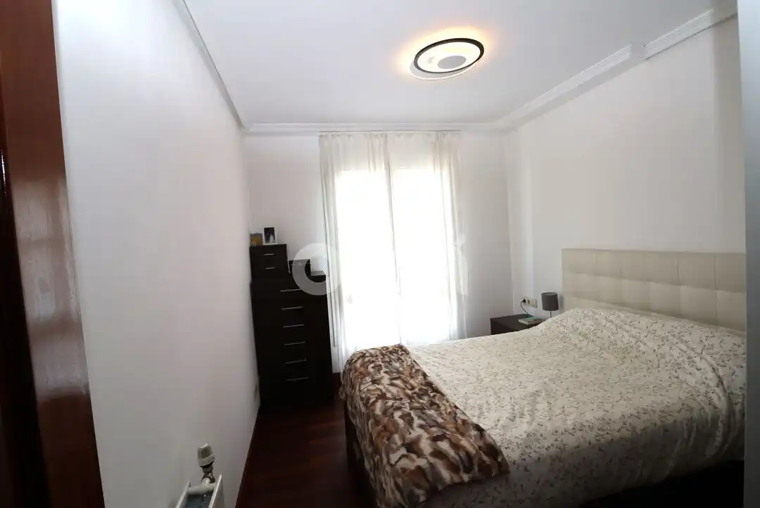 Habitación de Piso en venta en Santurtzi  con Calefacción y Trastero
