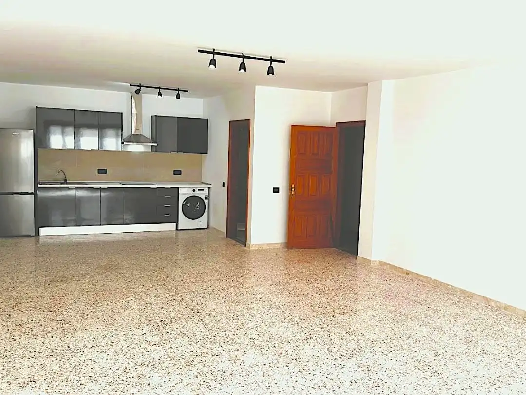 Cuina de Oficina en venda en Arrecife amb Balcó