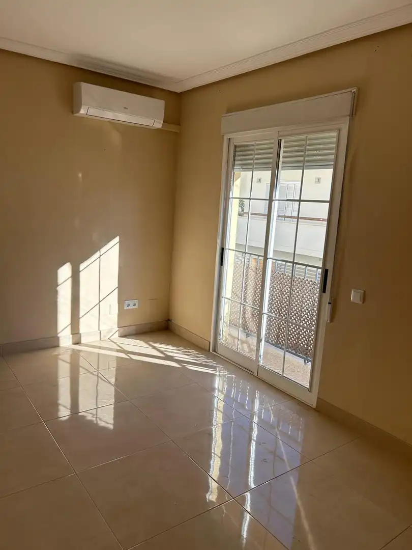 Piso en venta en Mengíbar con Aire acondicionado, Calefacción y Trastero