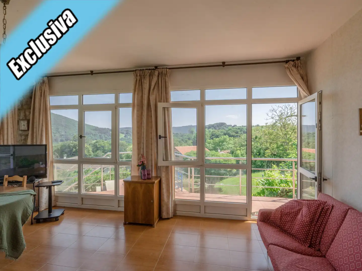Sala de estar de Casa o chalet en venta en Arnuero con Calefacción, Jardín privado y Terraza