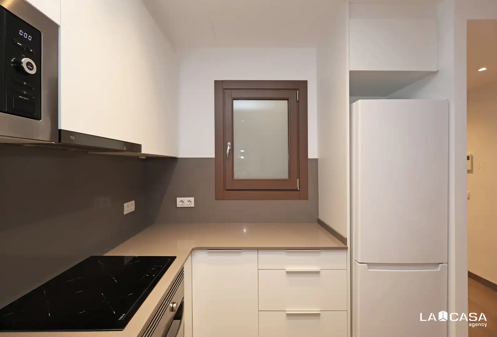 Appartamento con terrazza in vendita a Avinguda del Paral·lel, imagen 7
