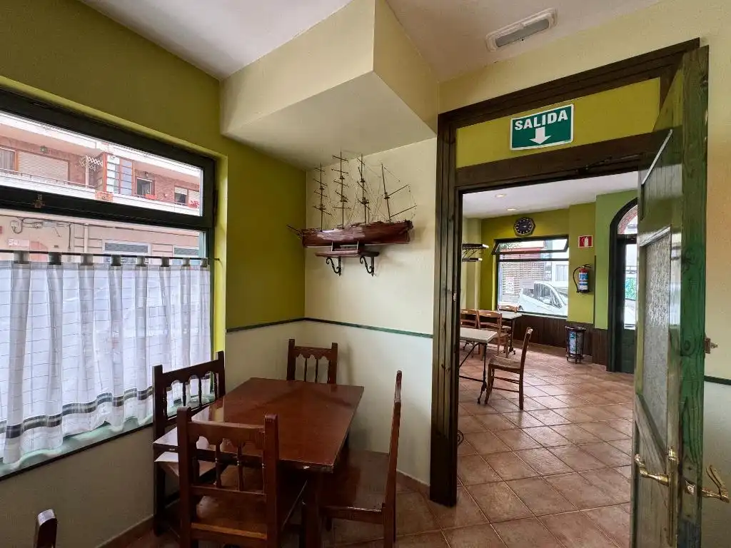 Local en venta en MENENDEZ PELAYO, 6, Los Corrales de Buelna
