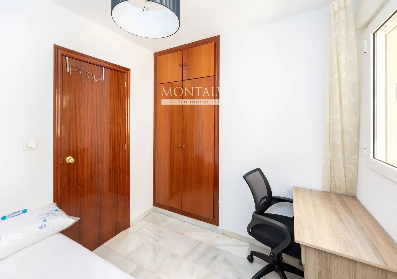 Bedroom of Flat for rent in Granada  with Terrace and Furnished
