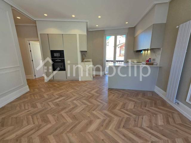 Piso en Venta en CALLE CORRALES DE MONROY en Barrio del Centro