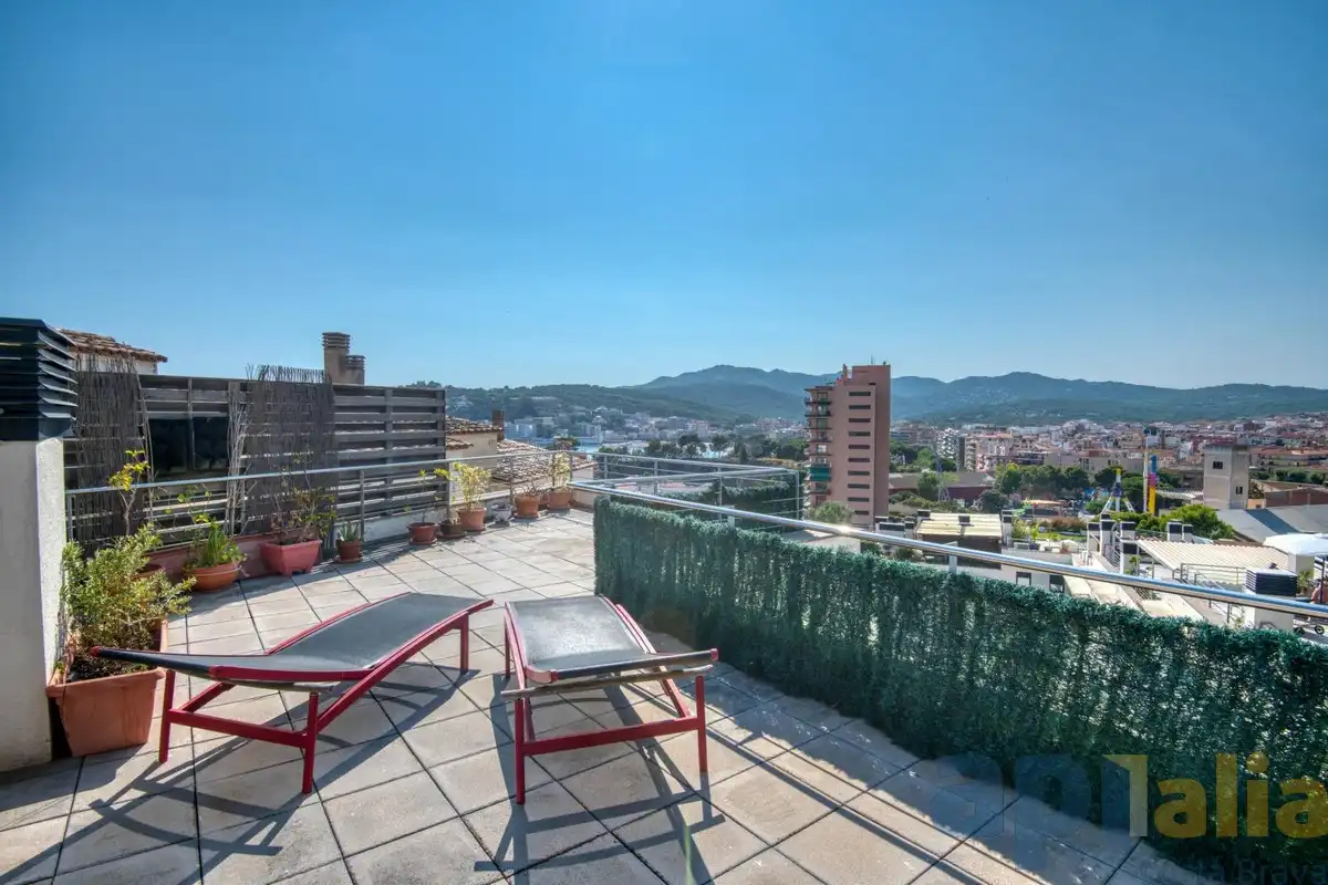 Duplex with pool for sale in Carrer de Llevant 21, imagen 4