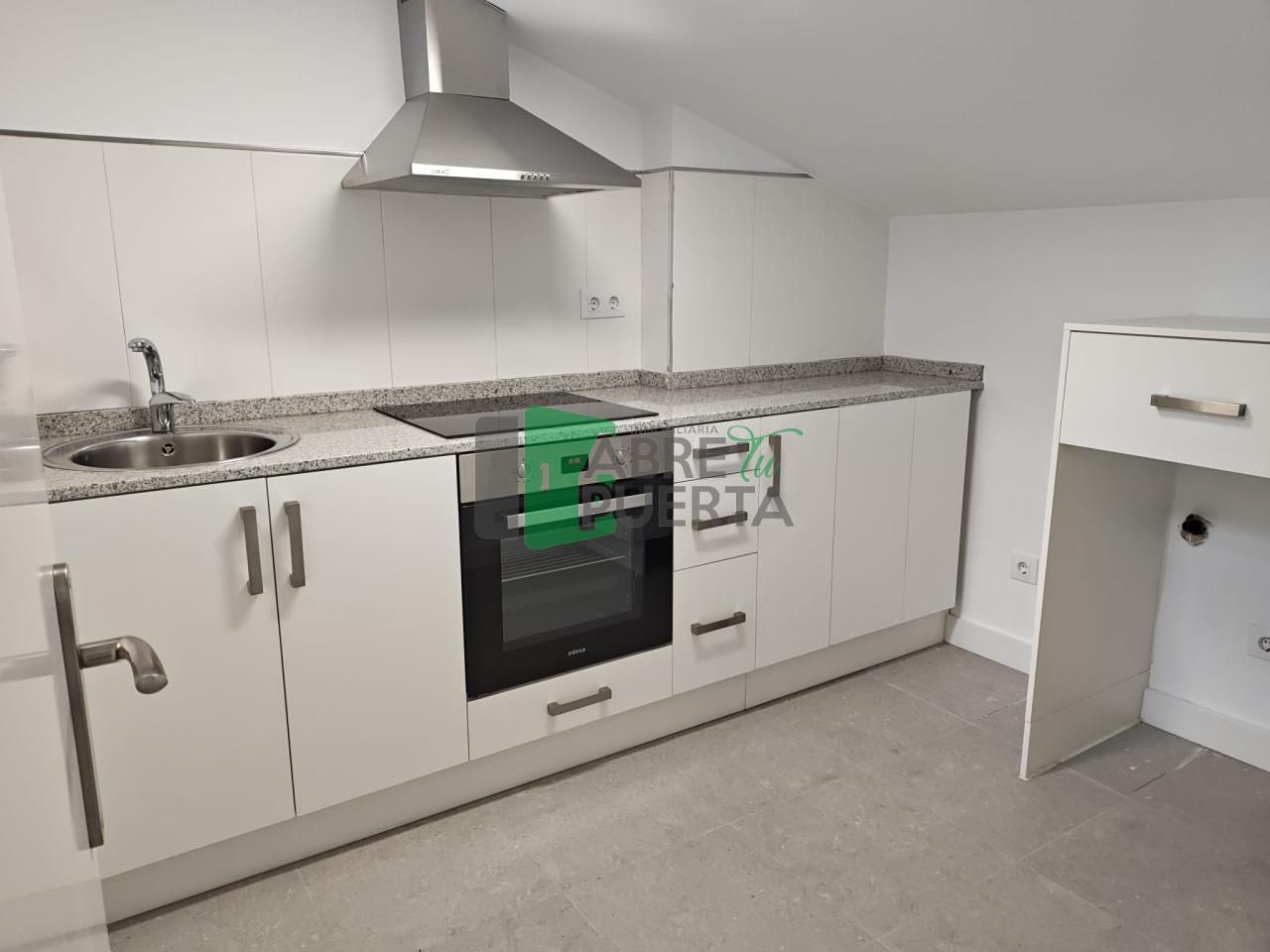 Kitchen of Attic for sale in Ourense Capital 