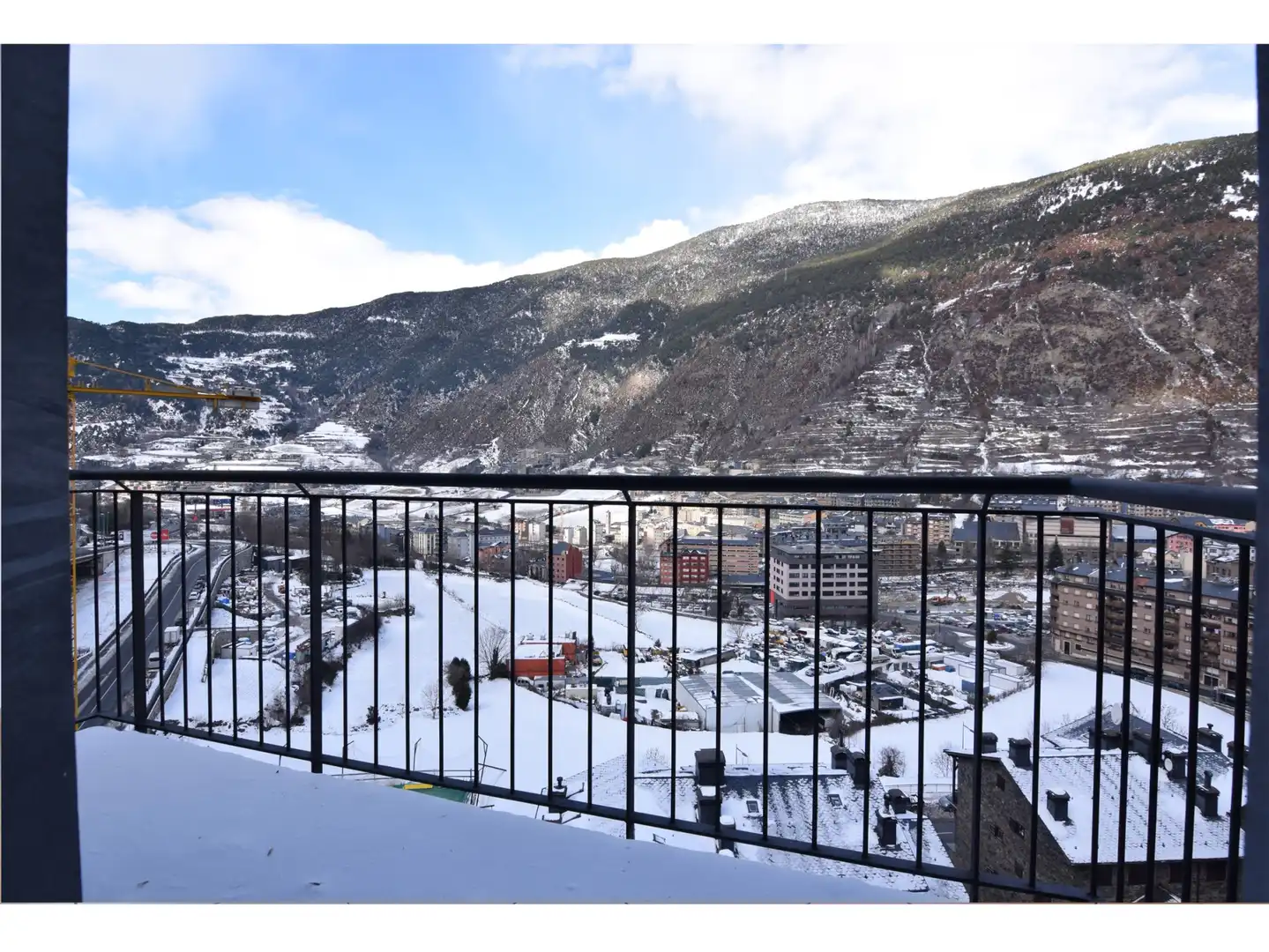 Flat with lift to rent in c/ Mirador d'Encamp 16, Residencial Anyó, Bloc 5, 5e 1a, imagen 4