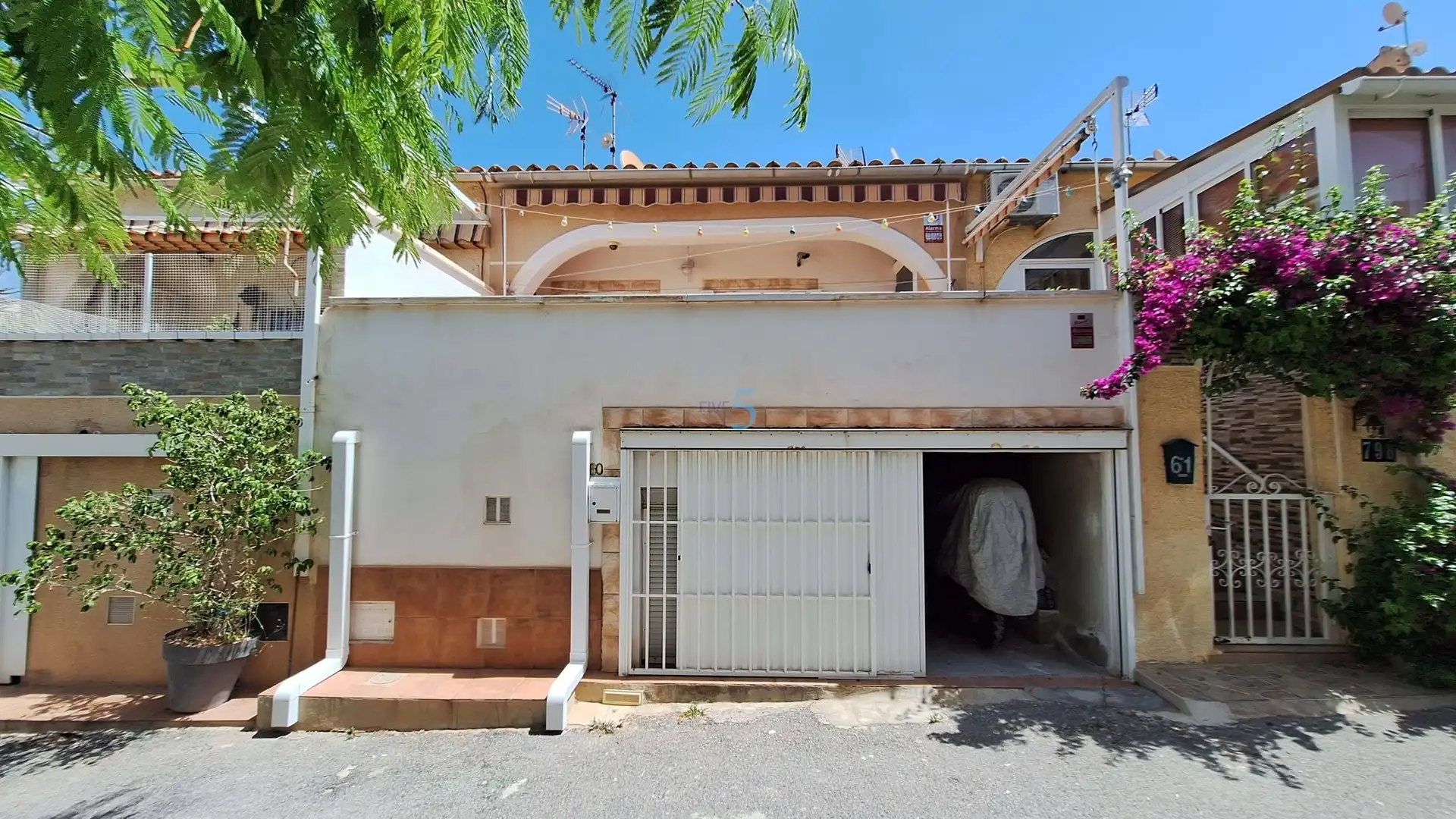 Vista exterior de Casa o chalet en venta en San Fulgencio con Terraza y Balcón