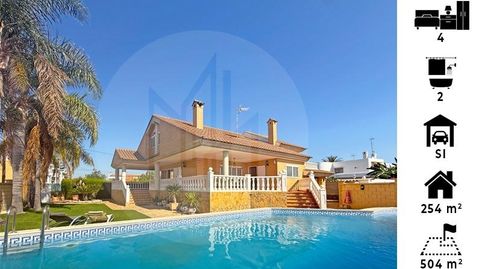 Foto 2 de Casa o chalet en venta en Cofrents, Corinto - Almarda, Sagunto / Sagunt