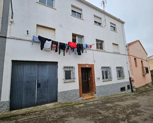 Vista exterior de Casa o xalet en venda en Cespedosa de Tormes amb Moblat