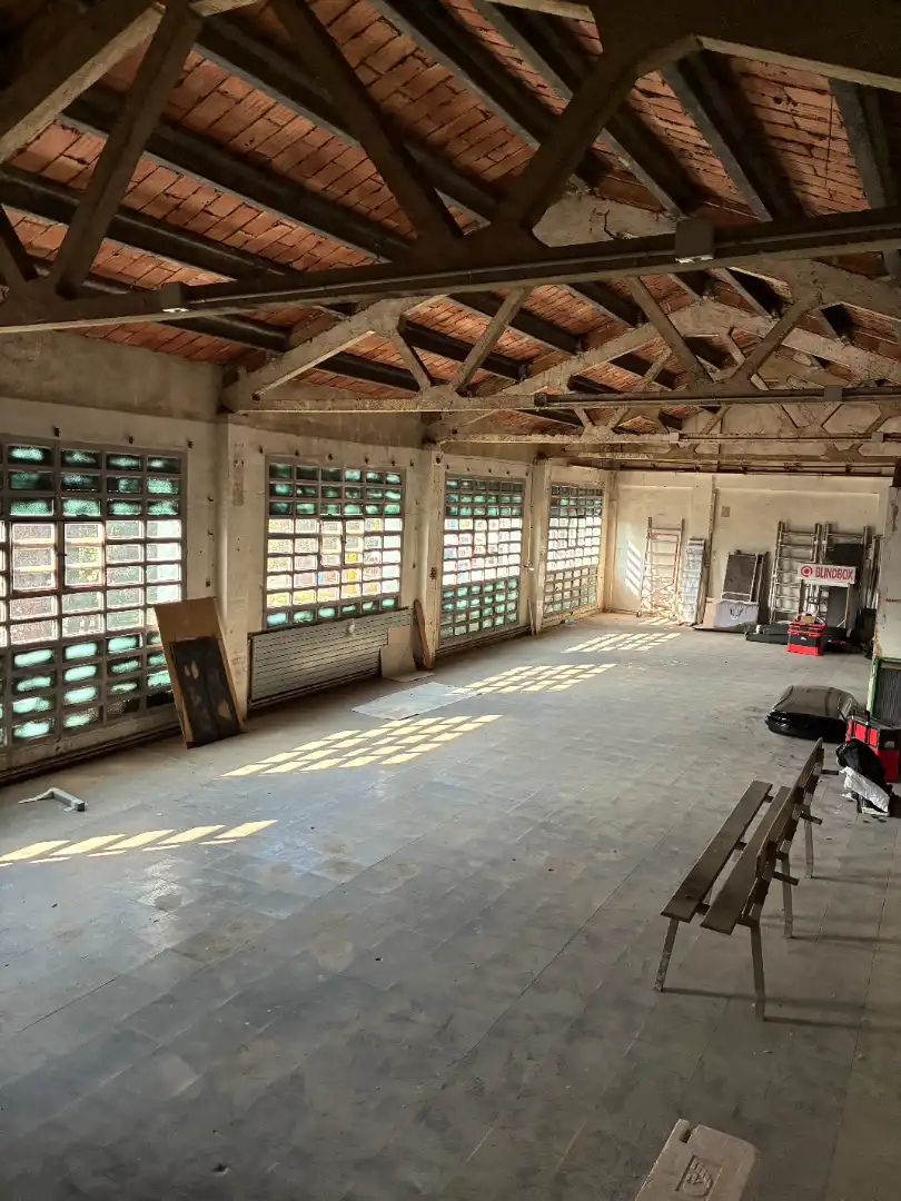 Nave industrial en alquiler en Carrer Jaume I, imagen 2