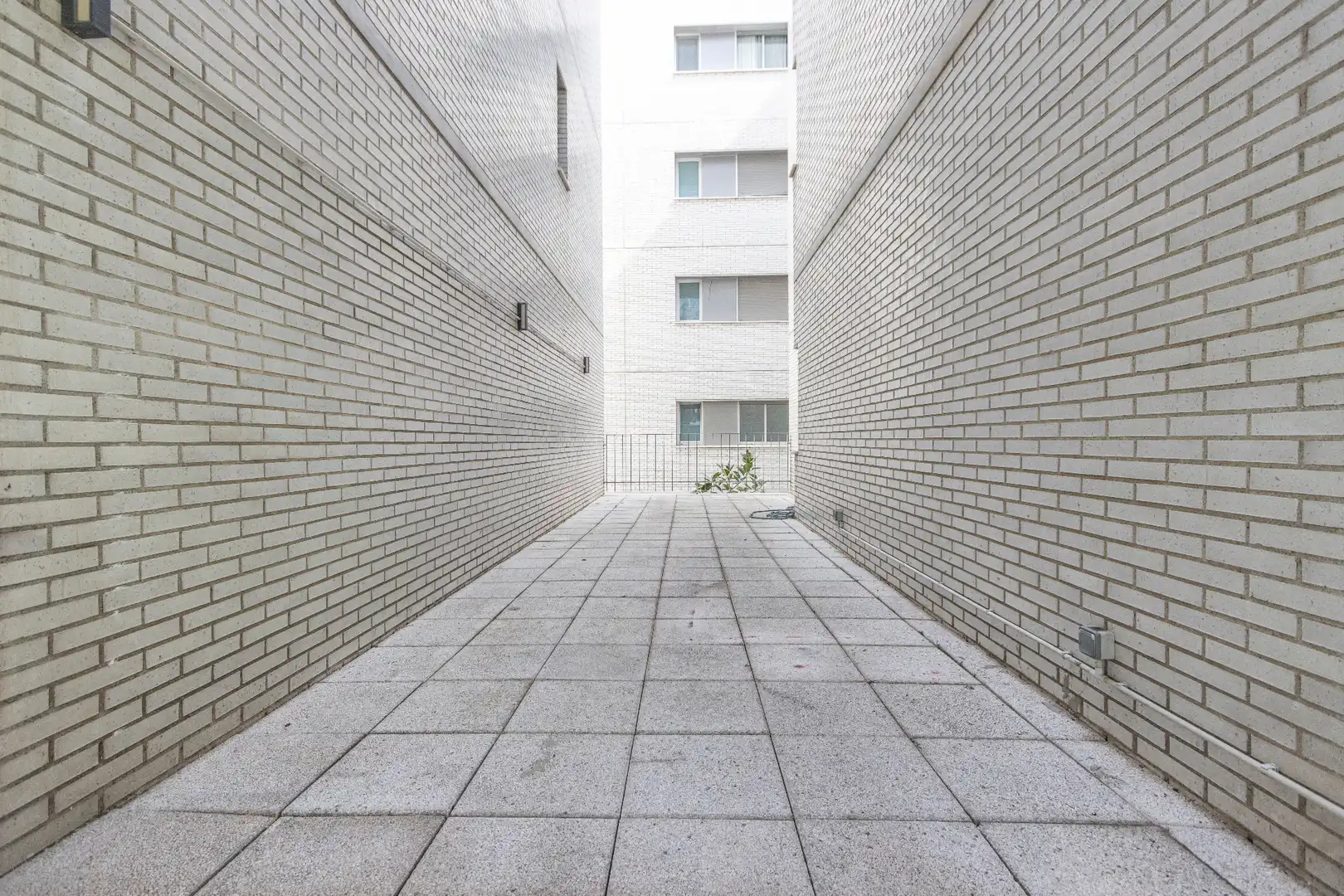 Außenansicht von Wohnung zum Verkauf in Barcelona mit Klimaanlage, Heizung und Parkett