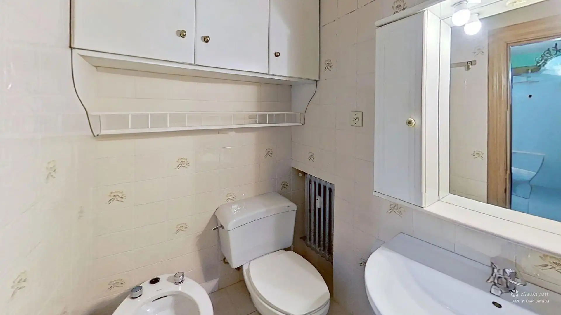 Badezimmer von Wohnung zum Verkauf in Gijón  mit Heizung, Parkett und Terrasse
