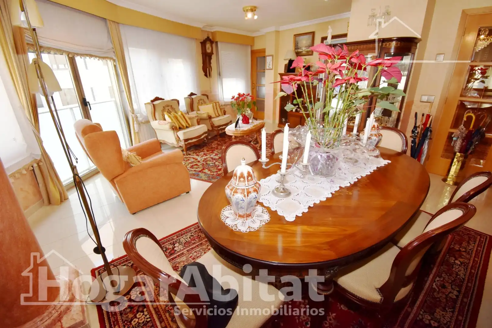 Sala de estar de Piso en venta en Castellón de la Plana / Castelló de la Plana con Calefacción, Trastero y Balcón