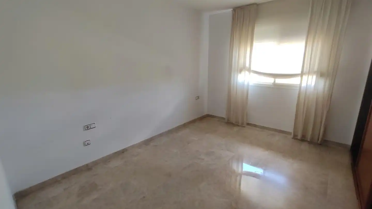 Habitación de Dúplex en venta en Córdoba con Aire acondicionado, Terraza y Trastero
