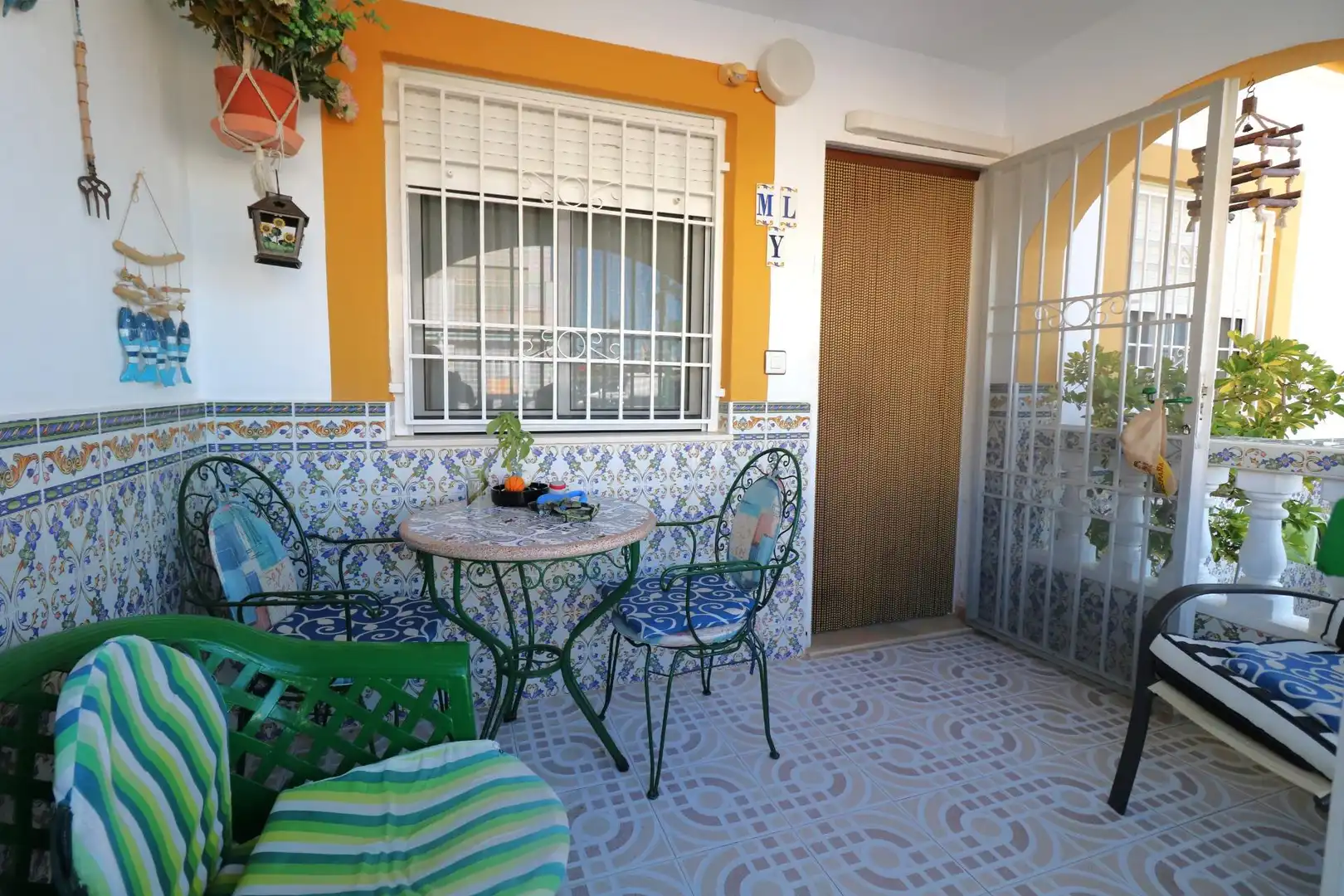 Terrassa de Casa o xalet en venda en Torrevieja amb Aire condicionat, Jardí privat i Terrassa