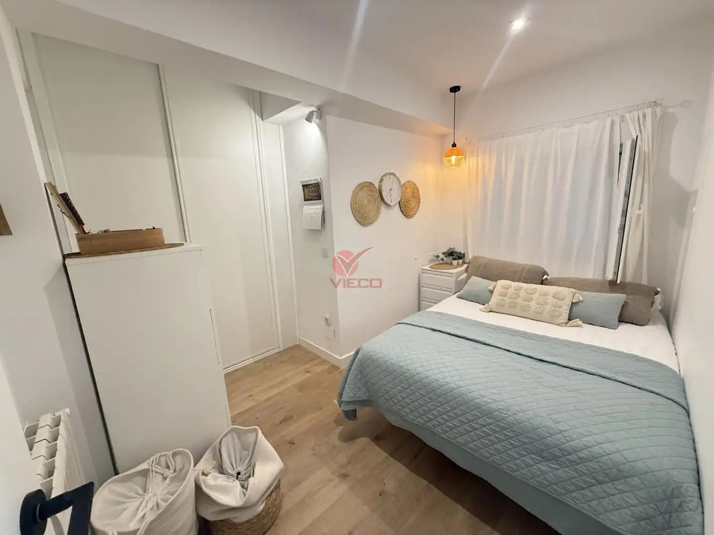 Bedroom of Flat for sale in Cuenca  with Heating, Terrace and Furnished