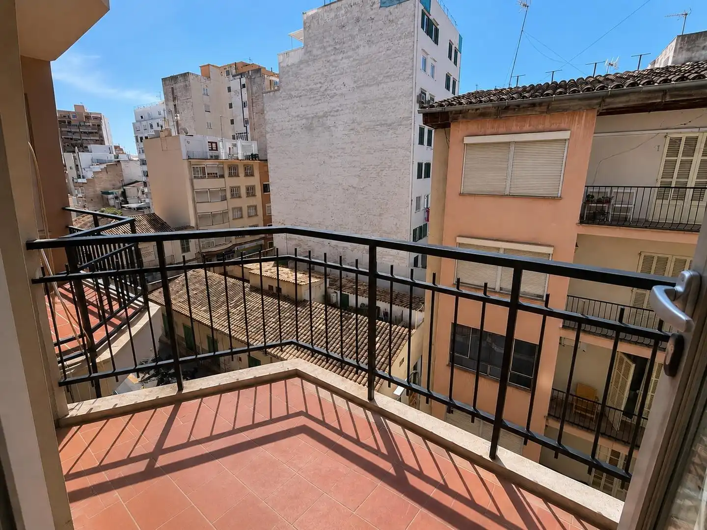 Terraza de Piso de alquiler en  Palma de Mallorca con Balcón y Alarma