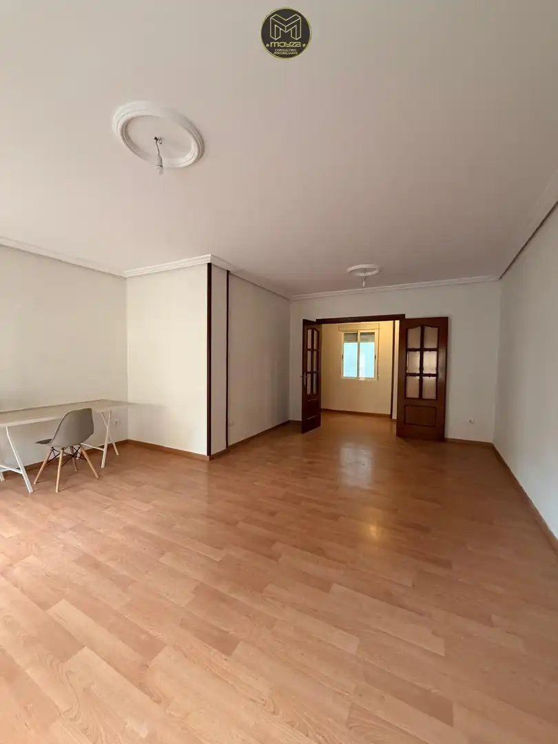 Living room of Flat for sale in Úbeda  with Balcony