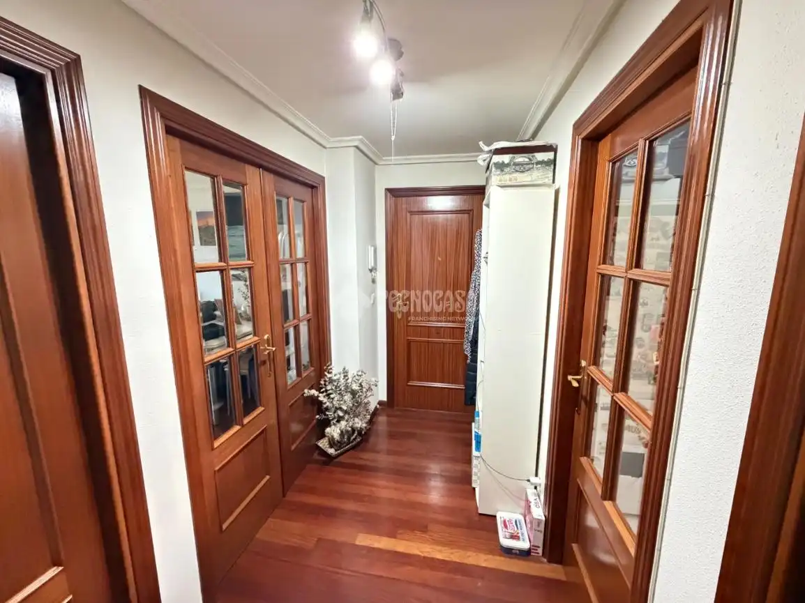 Piso en venta en Santander con Calefacción, Trastero y Amueblado