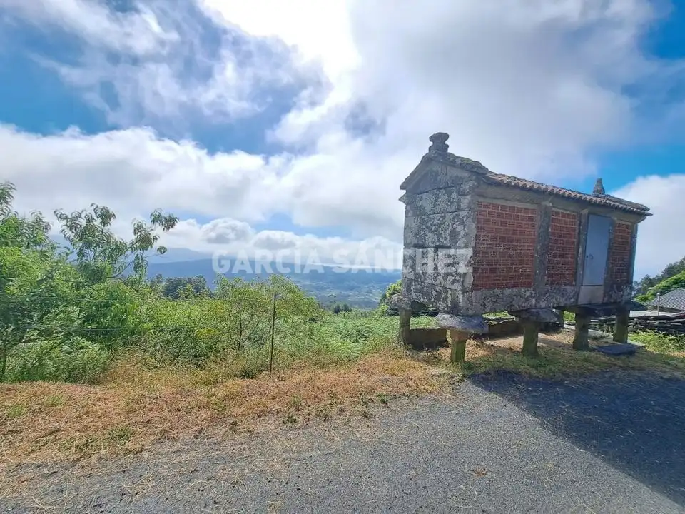 Casa o xalet en venda en Boiro amb Moblat