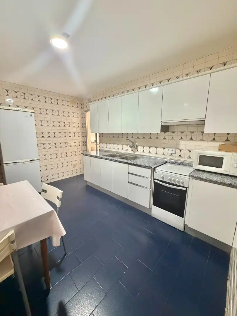 Kitchen of Flat for share in Jaén  with Air Conditioner, Heating and Furnished