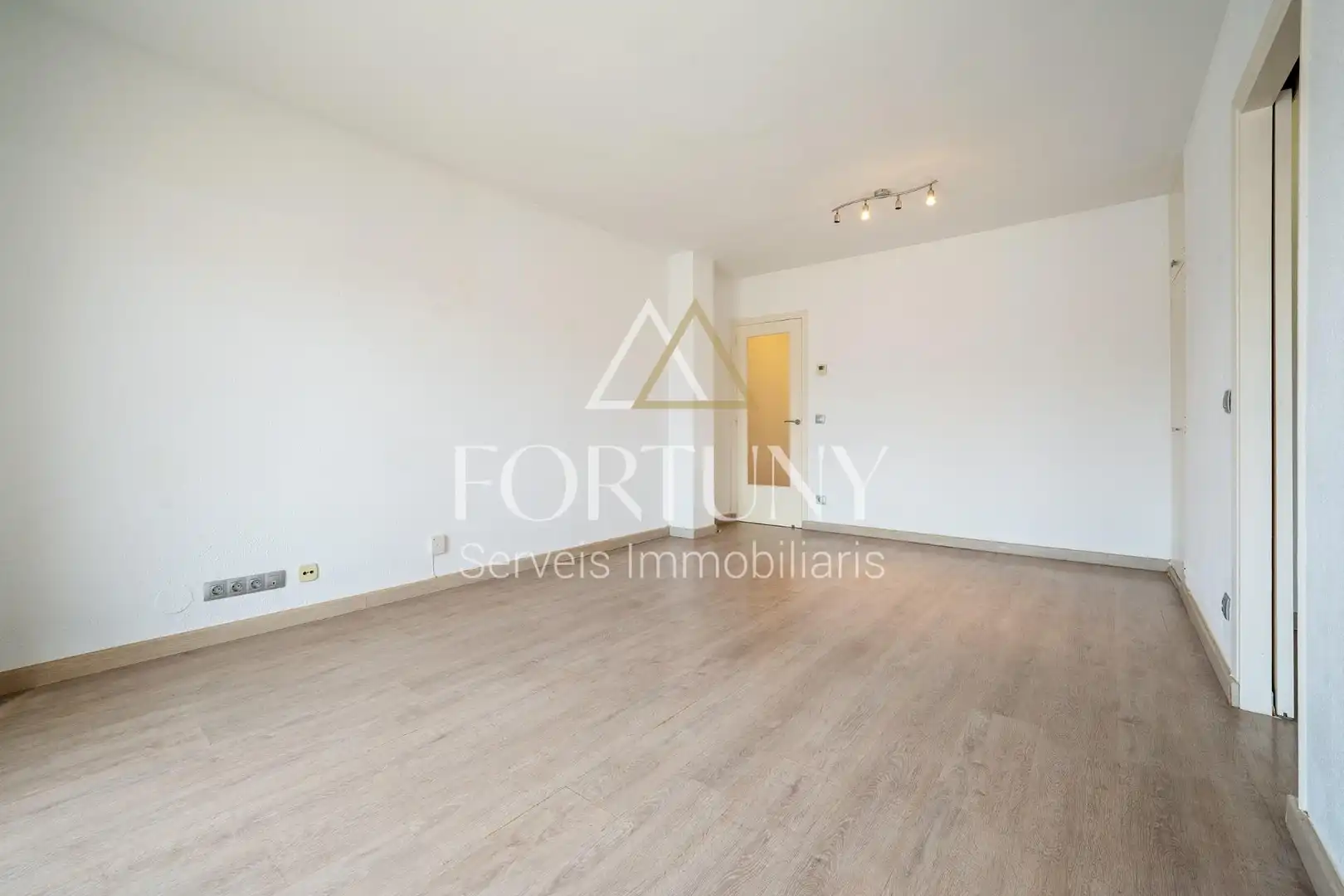 Vista exterior de Piso en venta en Reus con Balcón