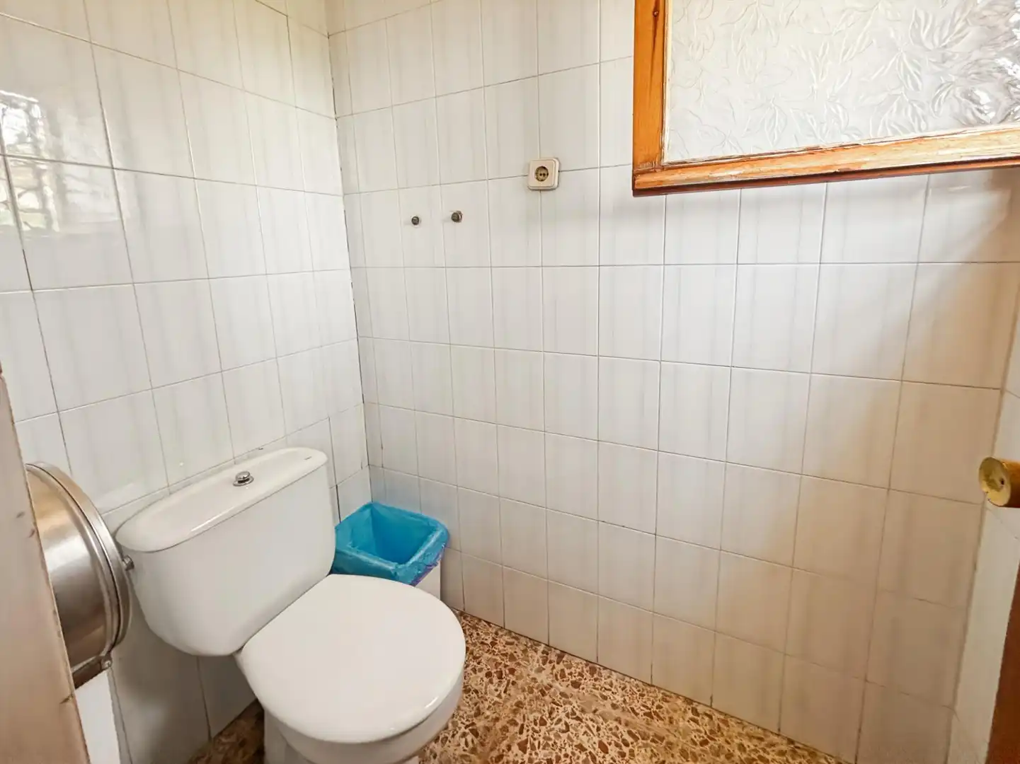 Badezimmer von Geschaftsraum zur Miete in La Romana mit Klimaanlage und Möbliert