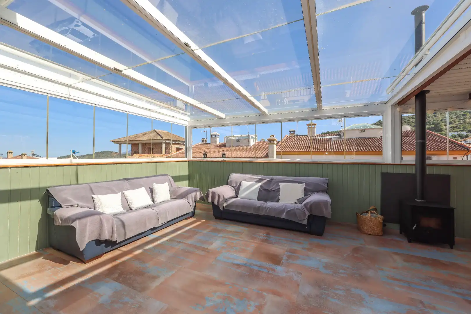 Terrace of Houses for sale in Guaro  with Air Conditioner