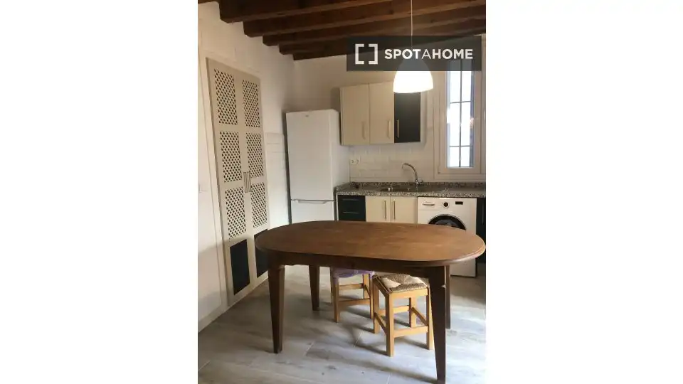 Room in San Matías - Realejo